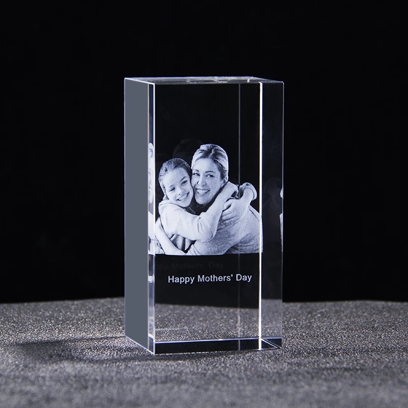 3D-Laser-Engraved-Crystal-Photo-Cube-with-Rotating-LED-Light-Personalized-Your-Own-Pictures-Glass-Frame