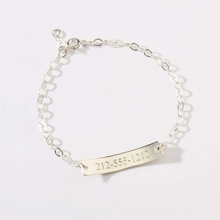 Baby bracelet with name engraved
