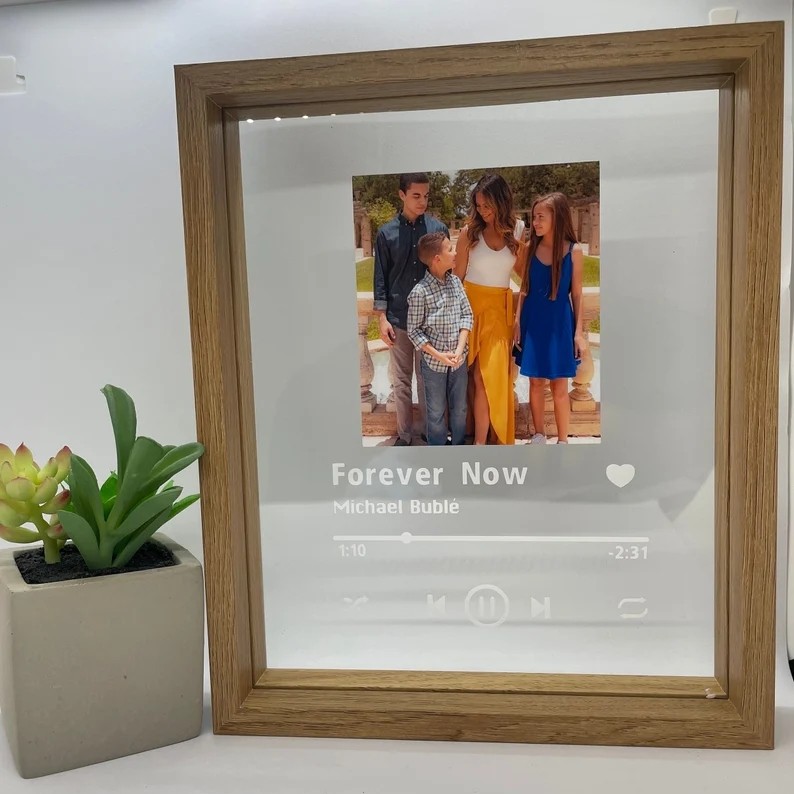 custom spotify picture frame with dog photo