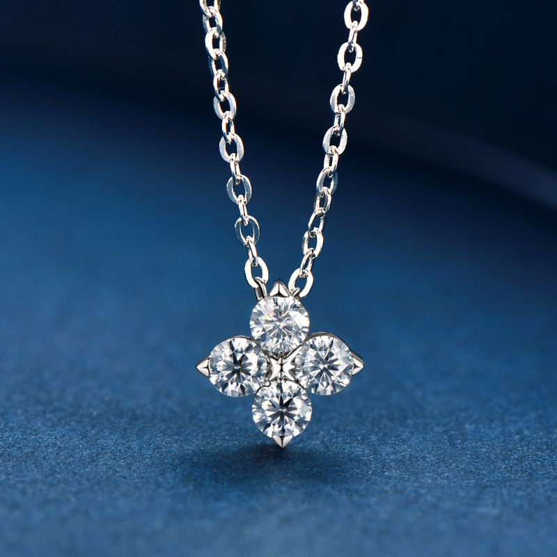 Silver 925 Clover moissanite pendant necklace