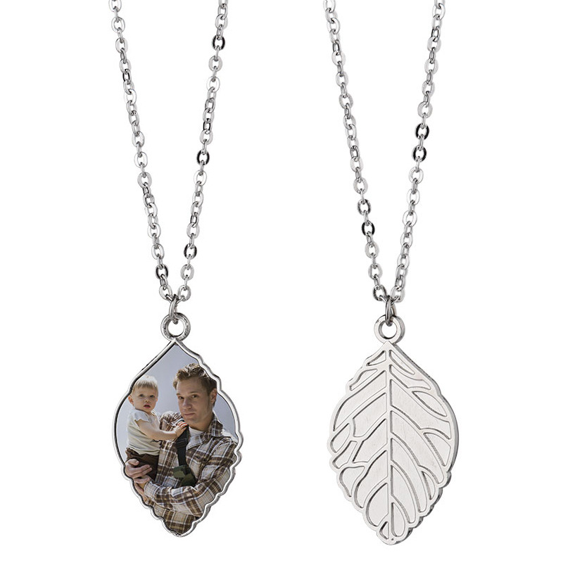 leaf necklace for women with a personalized photo